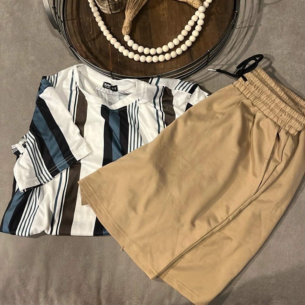 🔥Bundle Romwe Striped(green, white)TSHIRT & Tan Jersey Drawstring Shorts Size:M